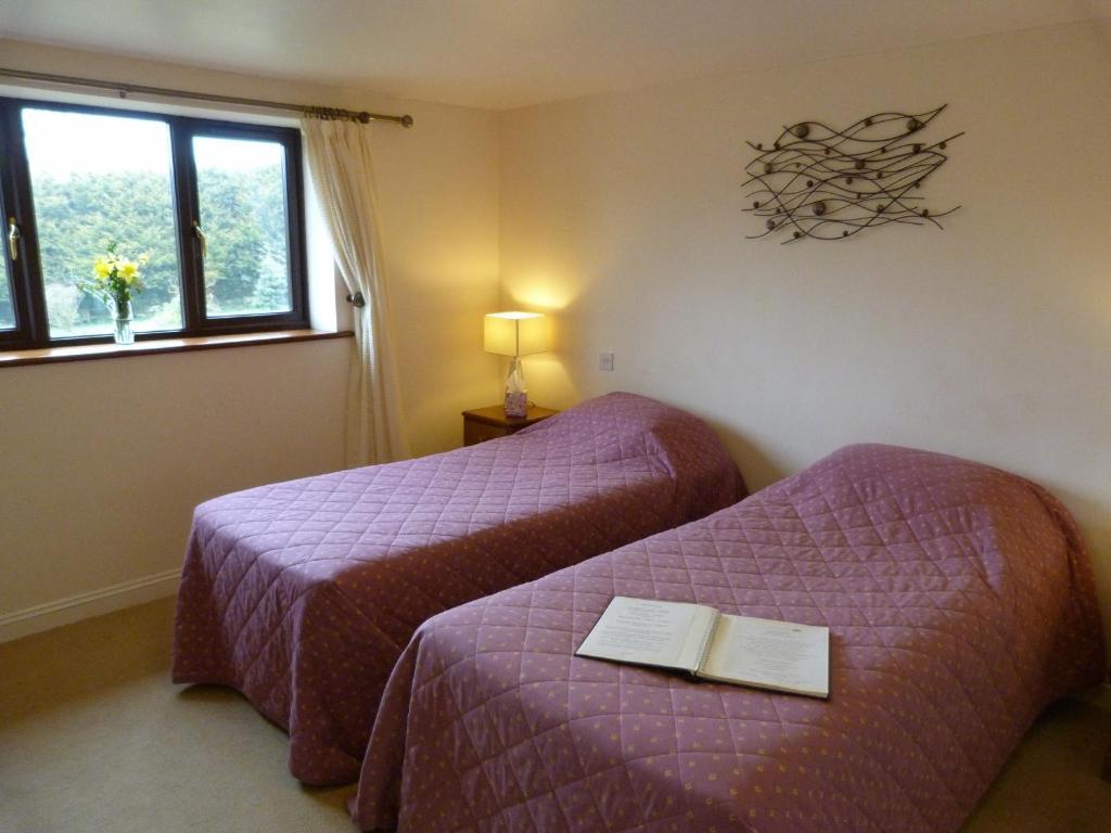 Cameley Lodge - Self Catering Temple Cloud Стая снимка